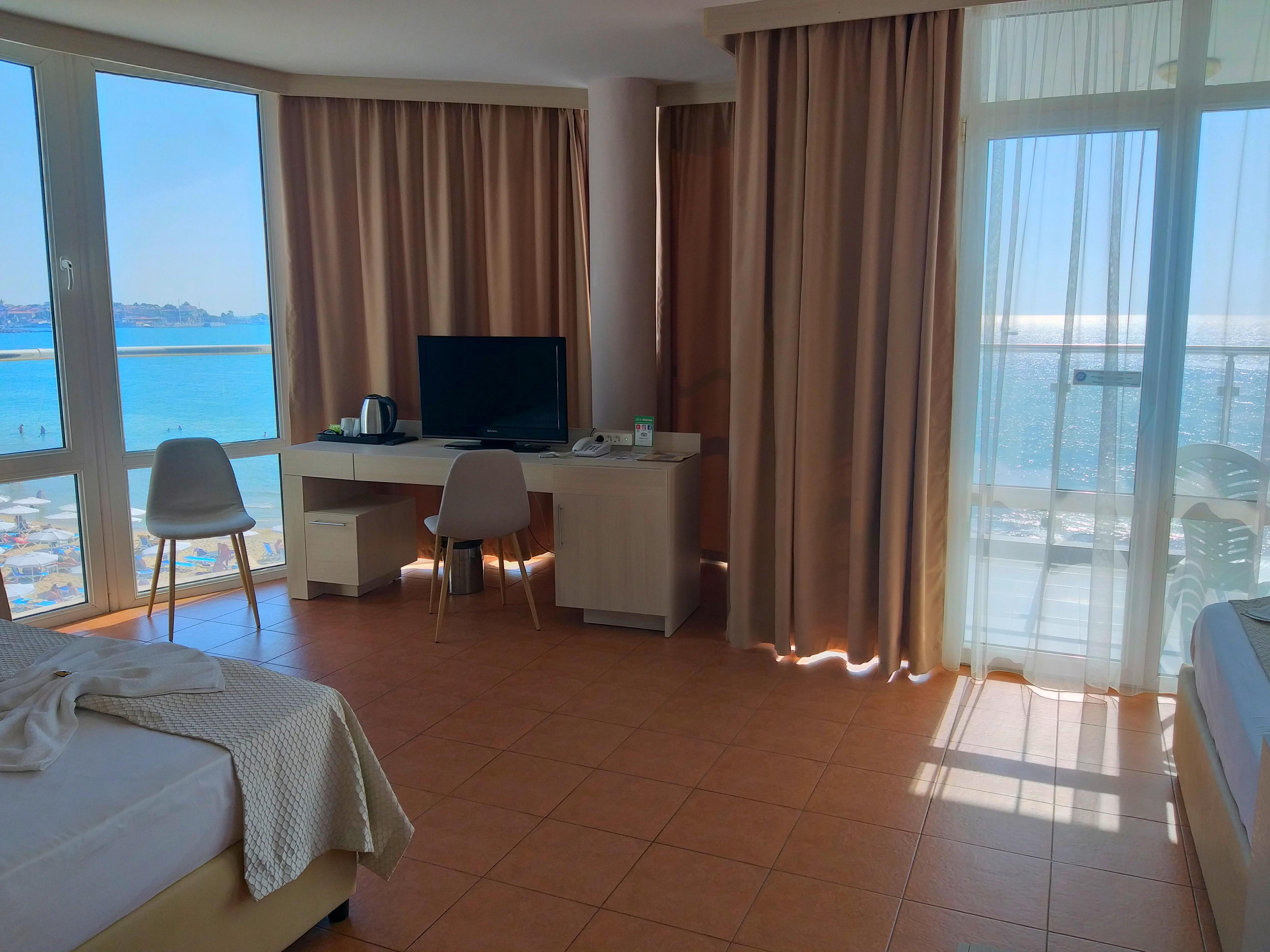 阿芙罗狄蒂海滩酒店 内塞伯尔 外观 照片